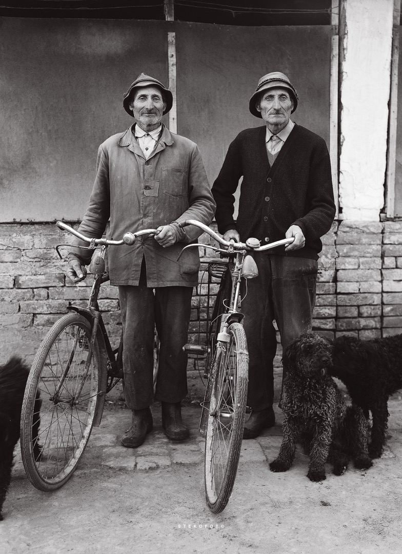 Vasarhely, Ungheria. I gemelli Lukacs